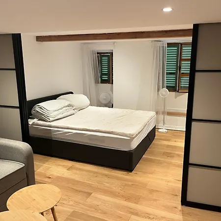 Apartment Historical Rue Longue Menton